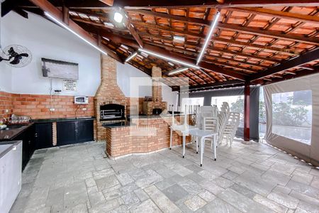 Apartamento à venda com 200m², 3 quartos e 3 vagasÁrea comum - Churrasqueira