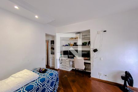 Apartamento à venda com 200m², 3 quartos e 3 vagasQuarto 2 