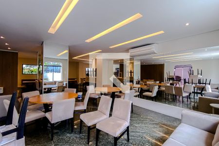 Apartamento à venda com 200m², 3 quartos e 3 vagasÁrea comum - Salão de festas