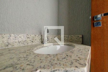 Casa de condomínio à venda com 120m², 2 quartos e 1 vagaLavabo