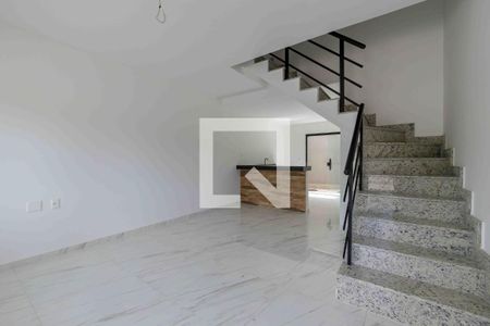 Sala de casa de condomínio à venda com 2 quartos, 120m² em Vargem Grande, Rio de Janeiro