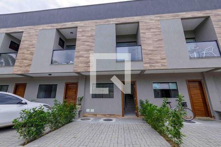 Casa de condomínio à venda com 120m², 2 quartos e 1 vagaFachada