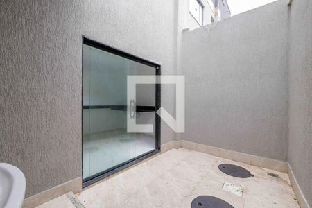 Casa de condomínio à venda com 120m², 2 quartos e 1 vagaÁrea de Serviço