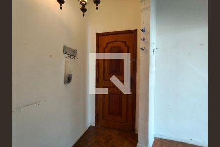 Entrada de apartamento à venda com 2 quartos, 91m² em Grajau, Rio de Janeiro