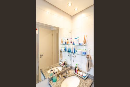 Apartamento à venda com 89m², 3 quartos e 2 vagasBanheiro da Suíte