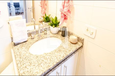 Apartamento à venda com 89m², 3 quartos e 2 vagasBanheiro Social