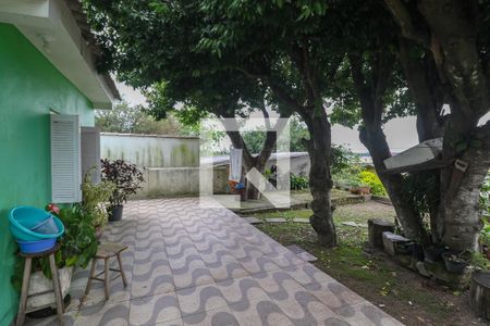 Casa à venda com 150m², 4 quartos e 3 vagasPátio