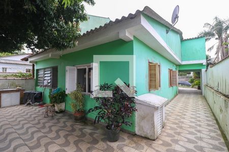 Casa à venda com 150m², 4 quartos e 3 vagasPátio