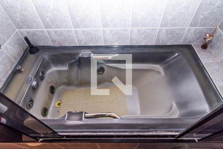 Casa à venda com 308m², 4 quartos e 3 vagasBanheiro da Suíte 2