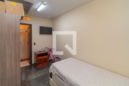 Casa à venda com 308m², 4 quartos e 3 vagasQuarto 3 - Suíte 1