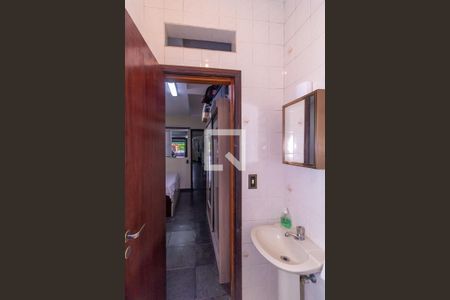 Casa à venda com 308m², 4 quartos e 3 vagasBanheiro da Suíte 1