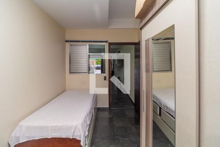 Casa à venda com 308m², 4 quartos e 3 vagasQuarto 3 - Suíte 1