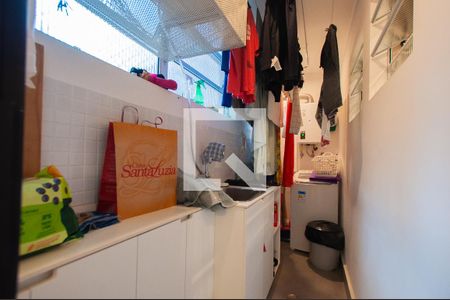 Apartamento à venda com 74m², 2 quartos e 1 vagaÁrea de Serviço