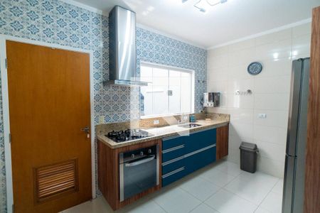 Casa à venda com 120m², 3 quartos e 2 vagas Casa à venda com 120m², 3 quartos e 2 vagasCozinha