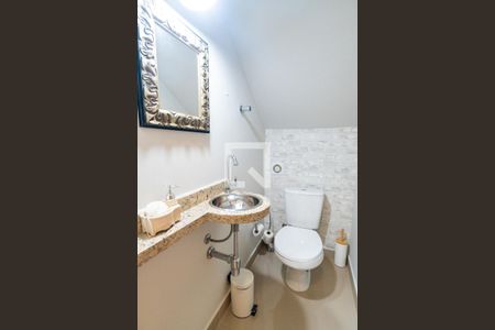 Casa à venda com 120m², 3 quartos e 2 vagas Casa à venda com 120m², 3 quartos e 2 vagasLavabo