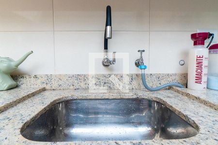 Casa à venda com 120m², 3 quartos e 2 vagas Casa à venda com 120m², 3 quartos e 2 vagasÁrea de Serviço Detalhe