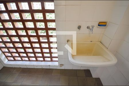 Apartamento para alugar com 69m², 2 quartos e 1 vagaÁrea de Serviço