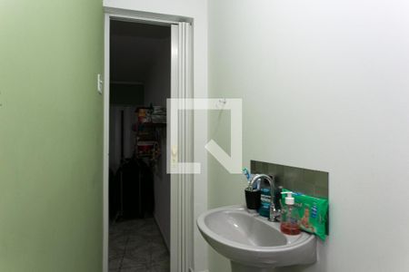 Casa à venda com 100m², 2 quartos e 3 vagasBanheiro da Suíte