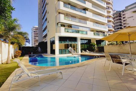 Apartamento para alugar com 72m², 3 quartos e 1 vagaÁrea comum - Piscina