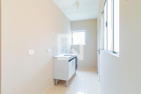 Cozinha de casa para alugar com 1 quarto, 35m² em Vila Erna, São Paulo