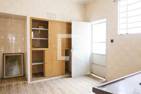 Casa à venda com 128m², 2 quartos e 5 vagas Casa à venda com 128m², 2 quartos e 5 vagasCozinha