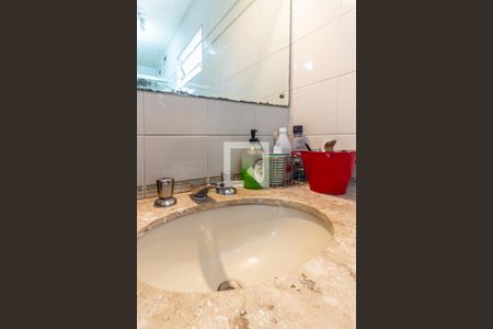 Casa à venda com 400m², 4 quartos e 3 vagas Casa à venda com 400m², 4 quartos e 3 vagasSuíte - Banheiro 1 (Superior)- Pia