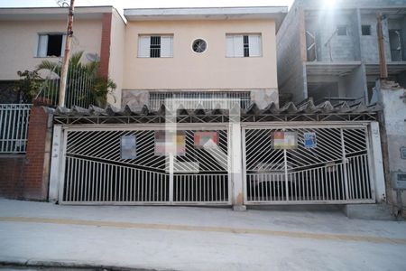 Casa à venda com 250m², 3 quartos e 3 vagasFachada