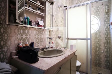 Casa à venda com 250m², 3 quartos e 3 vagasBanheiro 3