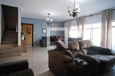 Sala de casa à venda com 3 quartos, 250m² em Vila Domitila, São Paulo