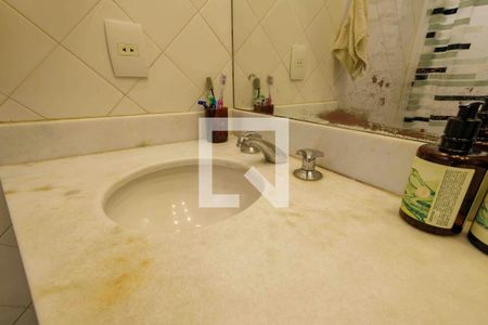 Casa de condomínio para alugar com 700m², 5 quartos e 3 vagas Casa de condomínio para alugar com 700m², 5 quartos e 3 vagasEstúdio Banheiro Suíte