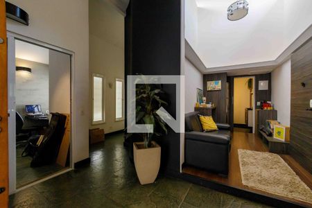 Casa de condomínio para alugar com 700m², 5 quartos e 3 vagas Casa de condomínio para alugar com 700m², 5 quartos e 3 vagasEstúdio Sala