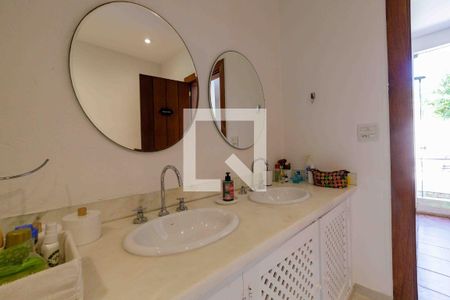 Casa de condomínio para alugar com 700m², 5 quartos e 3 vagas Casa de condomínio para alugar com 700m², 5 quartos e 3 vagasBanheiro Social