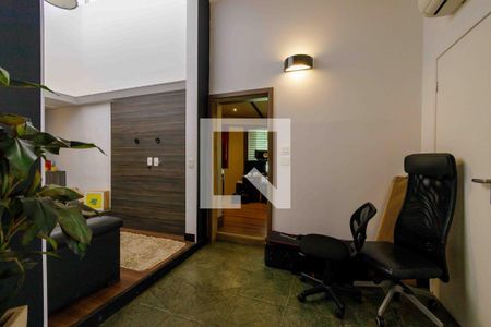 Casa de condomínio para alugar com 700m², 5 quartos e 3 vagas Casa de condomínio para alugar com 700m², 5 quartos e 3 vagasEstúdio Sala