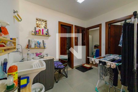 Casa de condomínio para alugar com 700m², 5 quartos e 3 vagas Casa de condomínio para alugar com 700m², 5 quartos e 3 vagasÁrea de Serviço