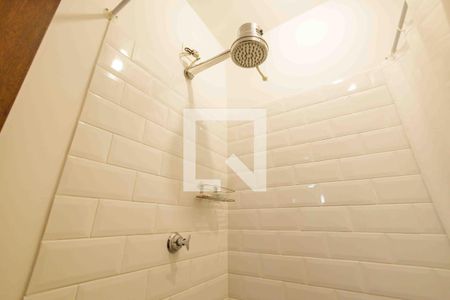 Casa de condomínio para alugar com 700m², 5 quartos e 3 vagas Casa de condomínio para alugar com 700m², 5 quartos e 3 vagasBanheiro de Serviço