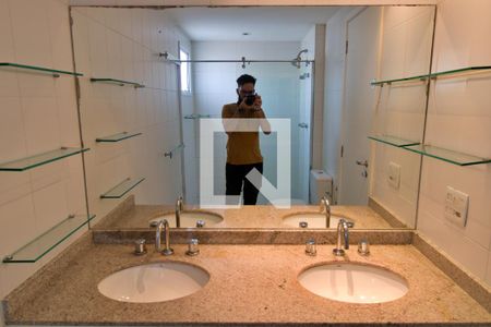 Apartamento para alugar com 177m², 3 quartos e 3 vagasBanheiro Suíte master