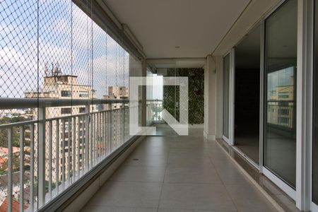 Apartamento para alugar com 177m², 3 quartos e 3 vagasVaranda