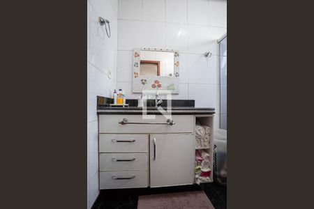 Apartamento à venda com 220m², 5 quartos e 3 vagas Apartamento à venda com 220m², 5 quartos e 3 vagasBanheiro da suíte 1