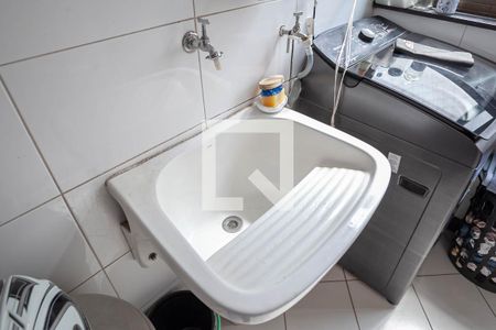 Apartamento à venda com 220m², 5 quartos e 3 vagas Apartamento à venda com 220m², 5 quartos e 3 vagasÁrea de serviço