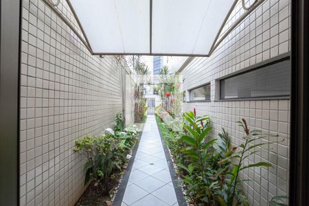 Apartamento à venda com 220m², 5 quartos e 3 vagas Apartamento à venda com 220m², 5 quartos e 3 vagasHall de entrada