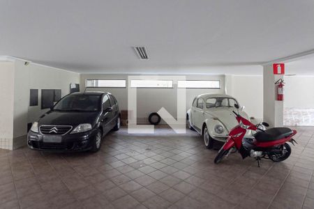 Apartamento à venda com 220m², 5 quartos e 3 vagas Apartamento à venda com 220m², 5 quartos e 3 vagasGaragem