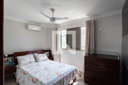 Apartamento à venda com 220m², 5 quartos e 3 vagas Apartamento à venda com 220m², 5 quartos e 3 vagasCobertura - Suíte 2