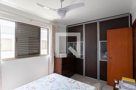 Apartamento à venda com 220m², 5 quartos e 3 vagas Apartamento à venda com 220m², 5 quartos e 3 vagasCobertura - Suíte 2