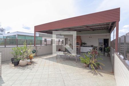 Apartamento à venda com 220m², 5 quartos e 3 vagas Apartamento à venda com 220m², 5 quartos e 3 vagasCobertura