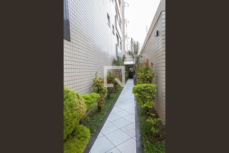 Apartamento à venda com 220m², 5 quartos e 3 vagas Apartamento à venda com 220m², 5 quartos e 3 vagasHall de entrada