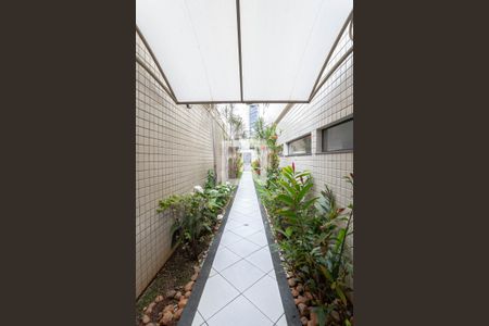 Apartamento à venda com 220m², 5 quartos e 3 vagas Apartamento à venda com 220m², 5 quartos e 3 vagasHall de entrada