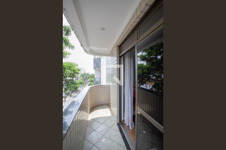 Apartamento à venda com 220m², 5 quartos e 3 vagas Apartamento à venda com 220m², 5 quartos e 3 vagasVaranda da suíte 1