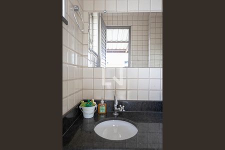 Apartamento à venda com 220m², 5 quartos e 3 vagas Apartamento à venda com 220m², 5 quartos e 3 vagasCobertura - Lavabo