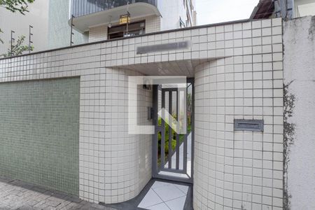 Apartamento à venda com 220m², 5 quartos e 3 vagas Apartamento à venda com 220m², 5 quartos e 3 vagasFachada