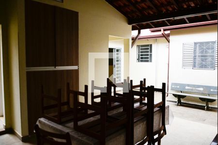 Casa à venda com 200m², 3 quartos e 3 vagasÁrea Externa